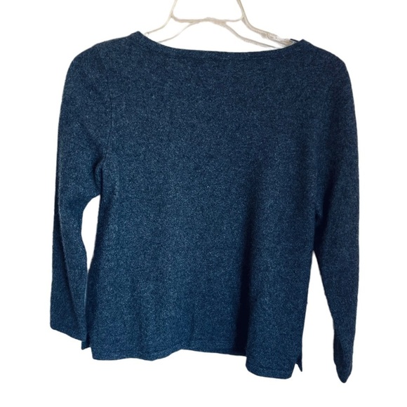 Cashmere Charter Club Luxury Sweater with embossed star pattern. Size Large - Picture 5 of 6